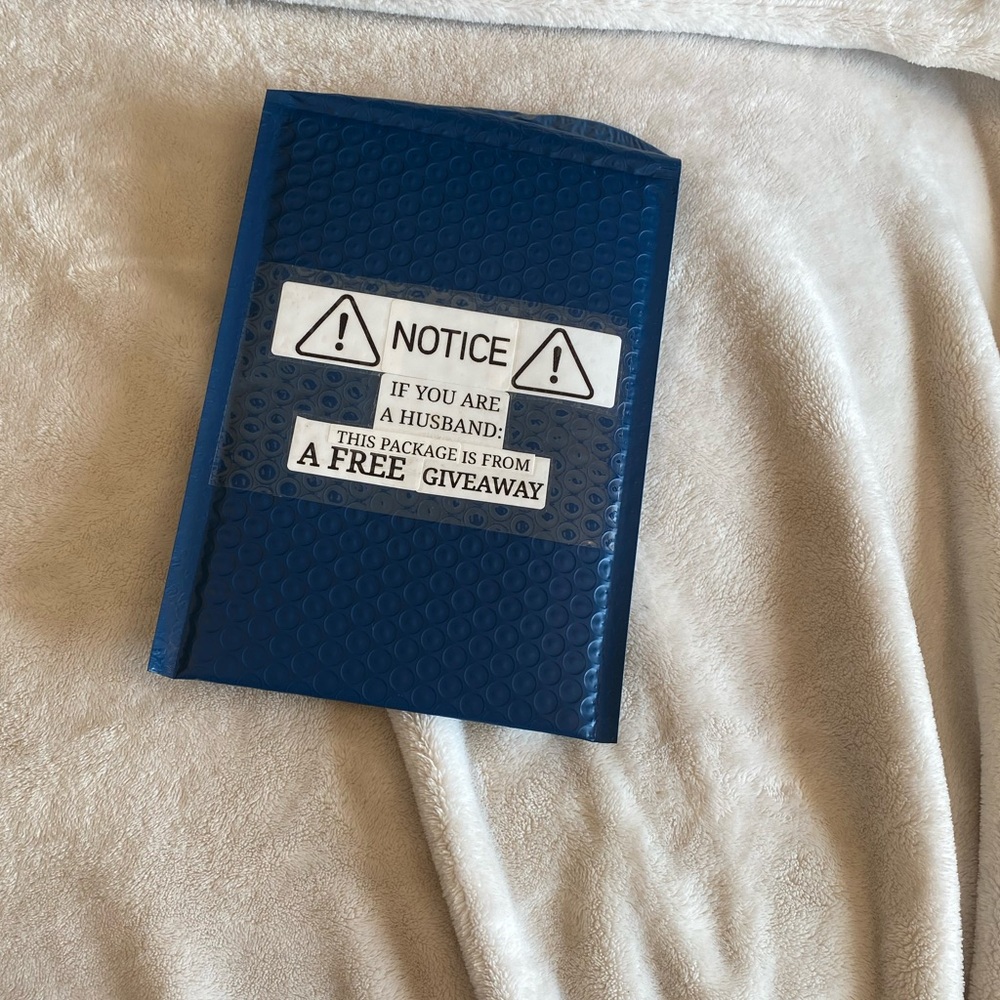 6 Pack Multi Size Pack “NOTICE- Free Giveaway” 3- 6x10 BUBBLE / 3- 14.5x19 POLY